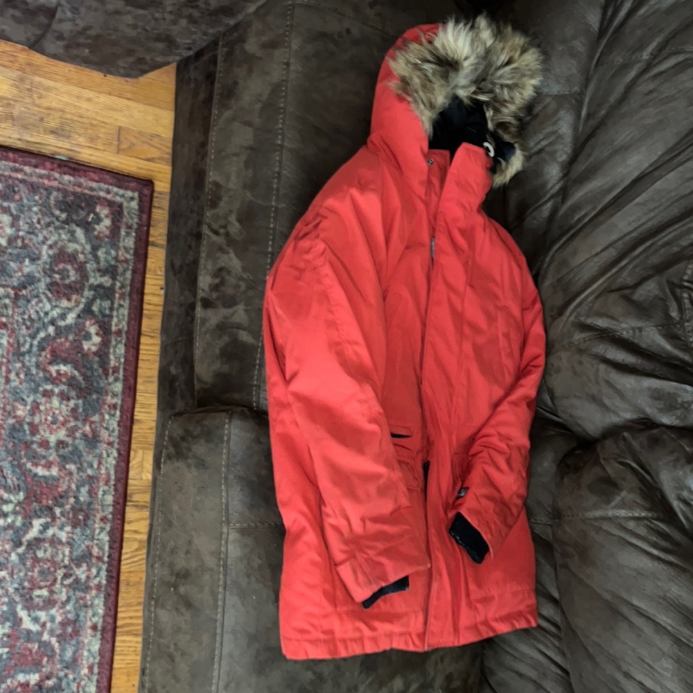 H&M Fur Hood Coat Good For rain Style and Winter